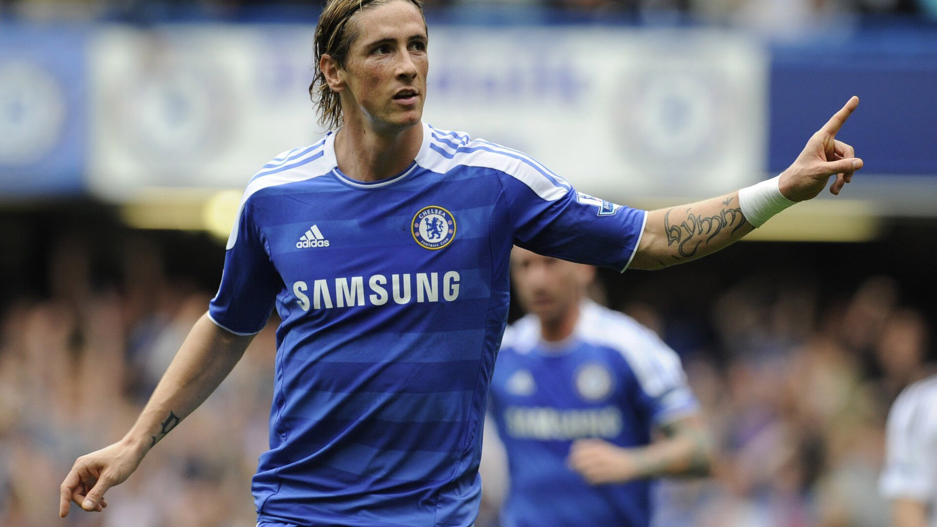 战术革命！阿森纳式压迫体系移植国家队，托尼成厄瓜多尔破局关键先生