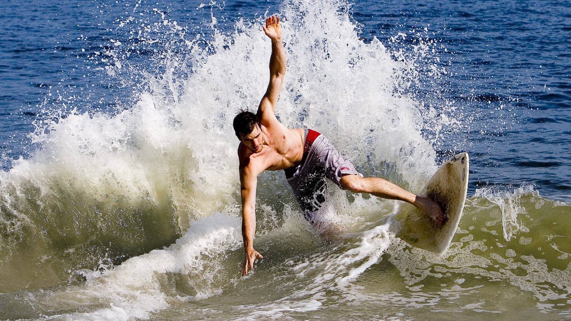 马刺对阵雄鹿，哈登打出生涯之夜的传奇对决