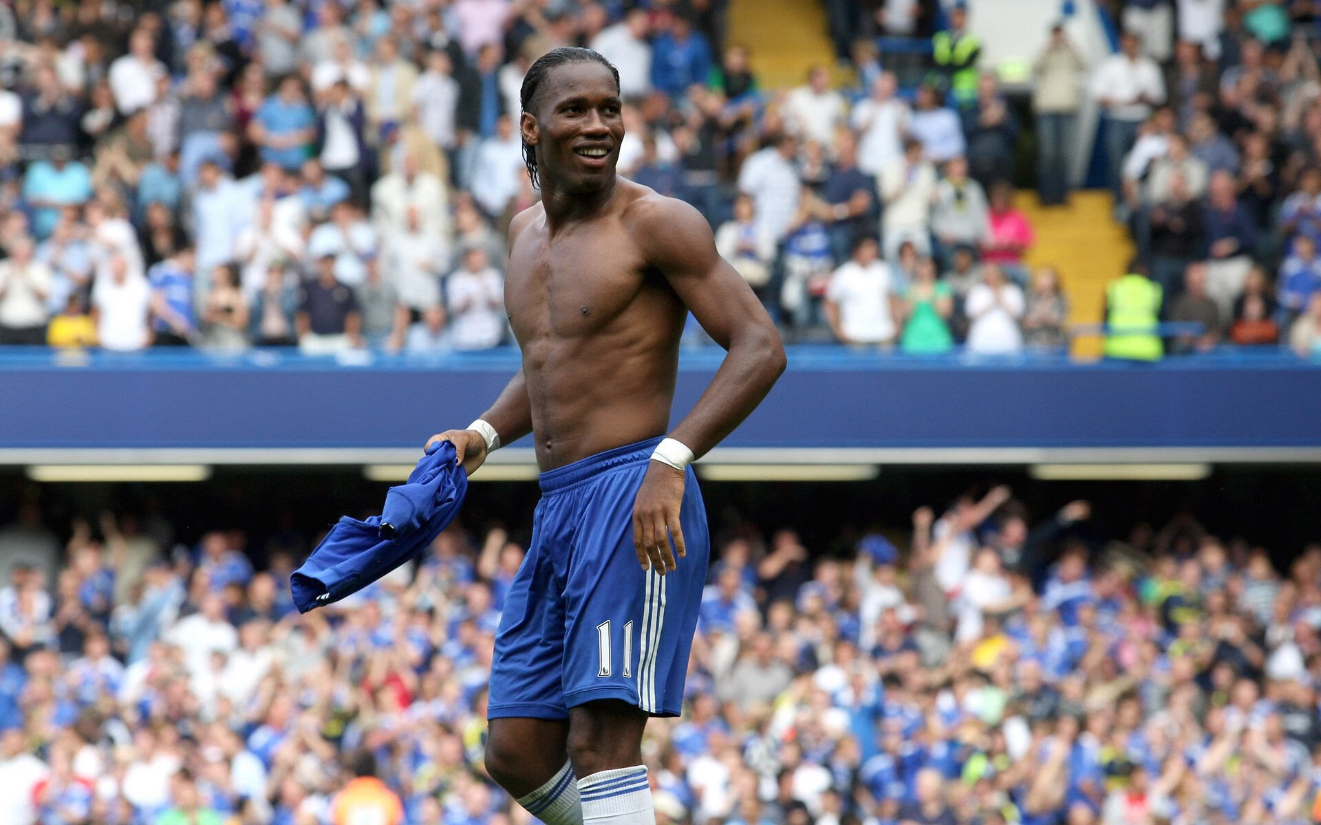 阿尔瓦雷斯闪耀全场，法国队战术险胜切尔西式铁壁防守